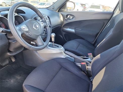 Used 2012 Nissan Juke S image 12