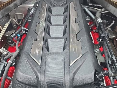 Used 2021 Chevrolet Corvette Stingray Preferred Cpe w/ Engine Appearance Package image 39