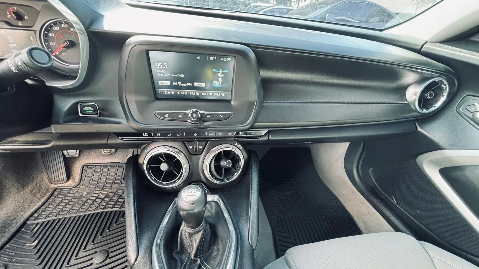 Used 2018 Chevrolet Camaro LS RWD image 15