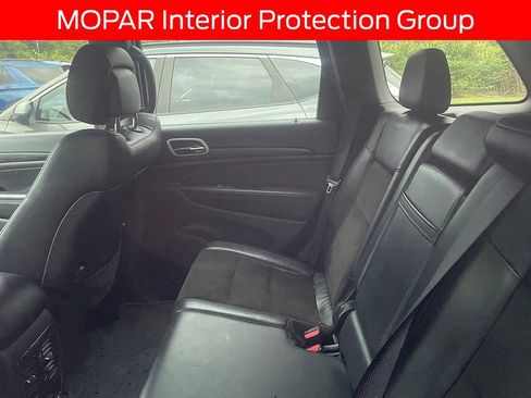 Used 2021 Jeep Grand Cherokee Laredo X AWD/4WD image 8