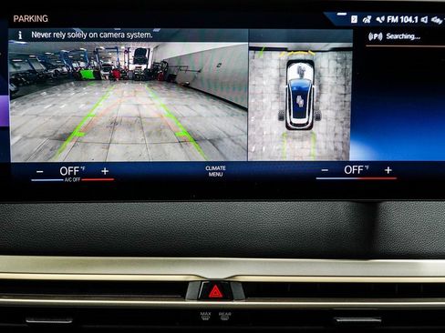 Used 2022 BMW iX xDrive50 w/ Sport Package image 28