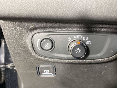 Used 2023 GMC Terrain SLE w/ Driver Convenience Package AWD/4WD image 27