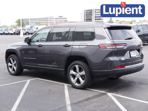 Used 2022 Jeep Grand Cherokee L Limited image 8