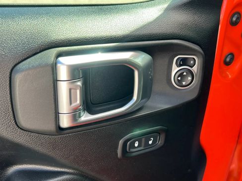 Used 2020 Jeep Wrangler Unlimited Sport S AWD/4WD image 13