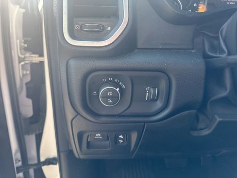 Used 2022 RAM 1500 Big Horn AWD/4WD image 16