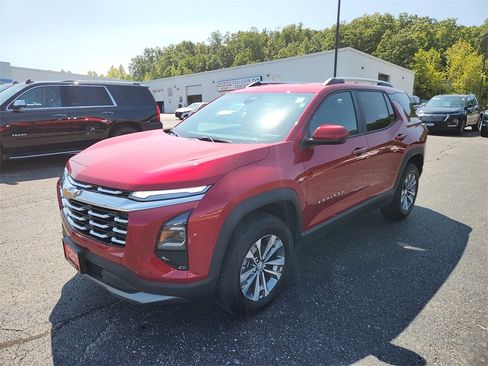 New 2025 Chevrolet Equinox LT w/ Convenience Package II image 4