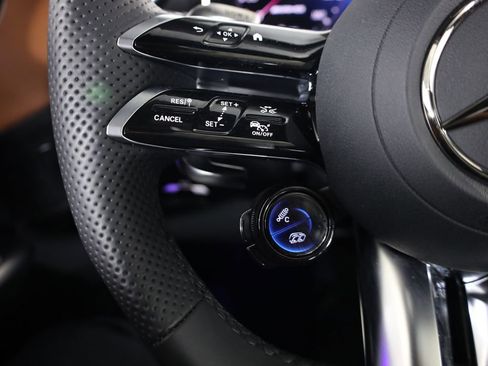 Certified 2026 Mercedes-Benz GLC 43 AMG 4MATIC image 18