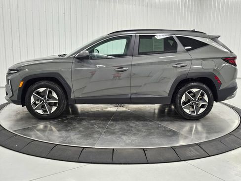 Used 2025 Hyundai Tucson SEL AWD/4WD image 2