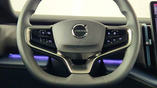 New 2026 Volvo EX30 Ultra w/ Protection Package AWD/4WD image 23