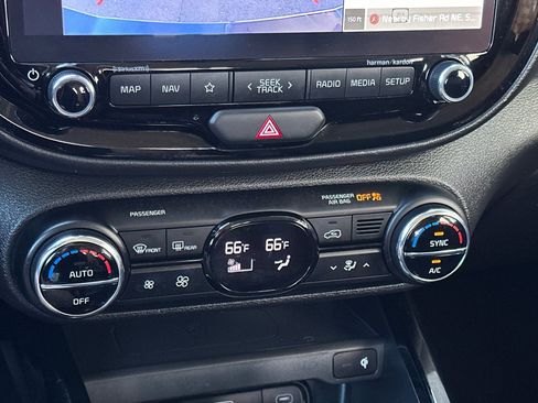 Used 2024 Kia Soul GT-Line w/ Option Group 020 image 21