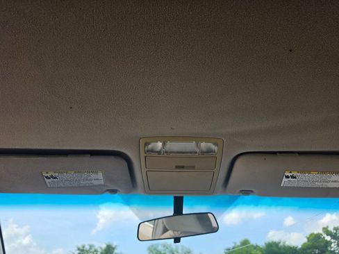 Used 2010 Toyota Camry LE image 42