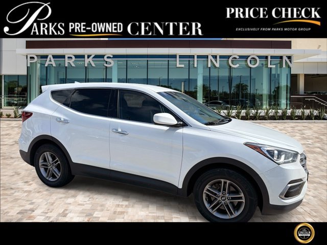Used 2017 Hyundai Santa Fe Sport FWD image 1