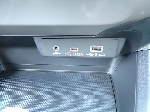 Certified 2025 Subaru Crosstrek 2.0i Premium image 19