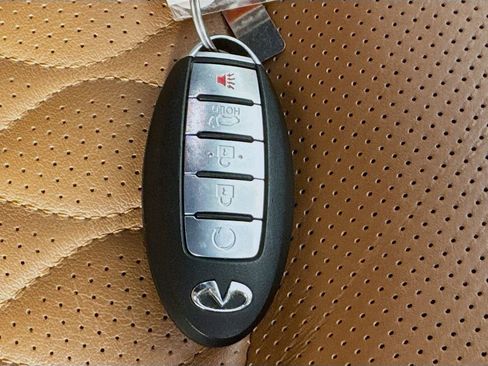 Used 2024 INFINITI QX80 Sensory AWD/4WD image 40