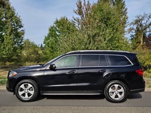 Used 2017 Mercedes-Benz GLS 450 4MATIC image 9