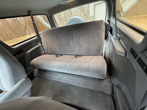 Used 1995 Ford Bronco XLT image 14