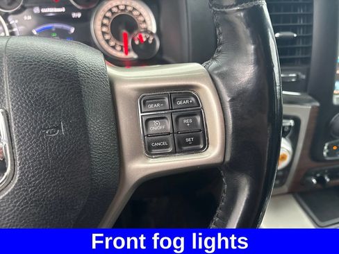 Used 2017 RAM 1500 Laramie w/ Convenience Group AWD/4WD image 18