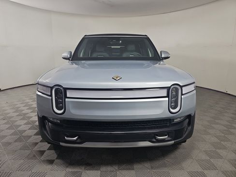 Used 2024 Rivian R1S Adventure AWD/4WD image 8