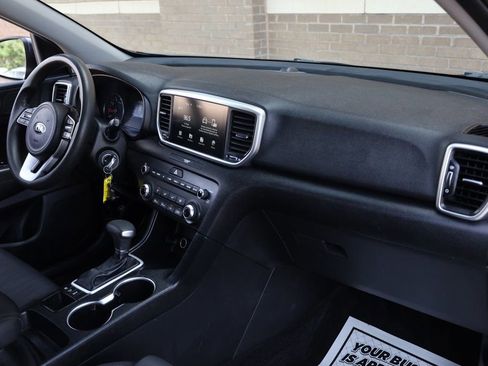 Used 2022 Kia Sportage LX image 28