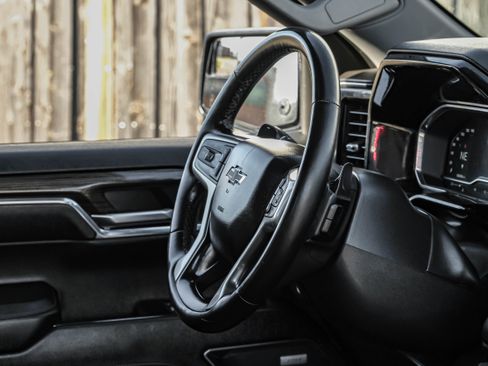 Used 2023 Chevrolet Silverado 1500 LT Trail Boss w/ Convenience Package II image 11