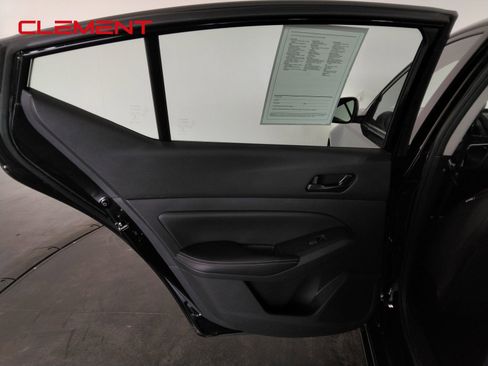 Used 2025 Nissan Altima 2.5 SV image 28