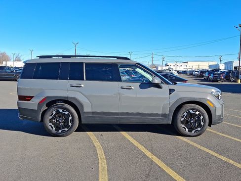 Used 2025 Hyundai Santa Fe SEL image 8