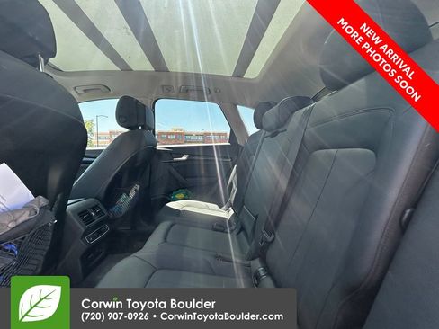 Used 2020 Audi Q5 e Premium Plus w/ Premium Plus Package AWD/4WD image 11