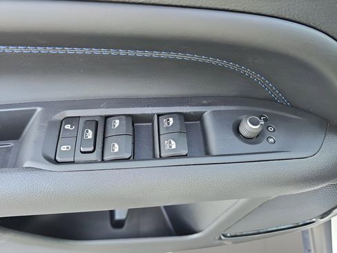 New 2026 Jeep Compass Latitude AWD/4WD image 11