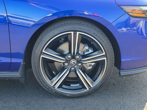 Certified 2025 Honda Accord Sport image 5