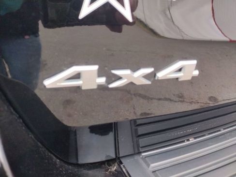 Used 2020 Jeep Grand Cherokee Laredo image 52