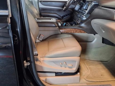 Used 2016 Chevrolet Tahoe LTZ AWD/4WD image 13