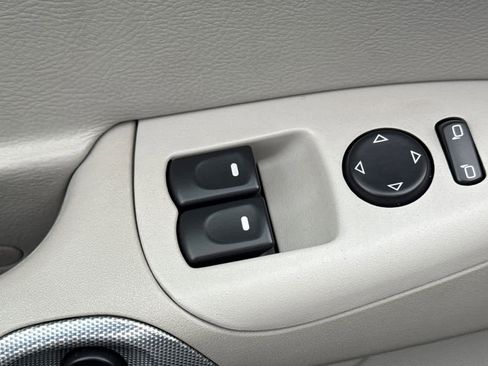 Used 2007 Chevrolet Corvette Coupe w/ Preferred Equipment Group image 12