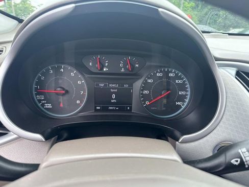 Used 2023 Chevrolet Malibu LS image 32