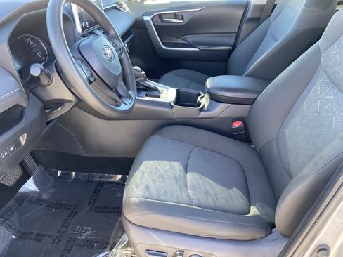 Used 2024 Toyota RAV4 XLE image 15