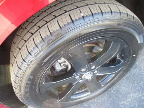 Certified 2023 Buick Enclave Essence w/ Experience Buick Package image 11