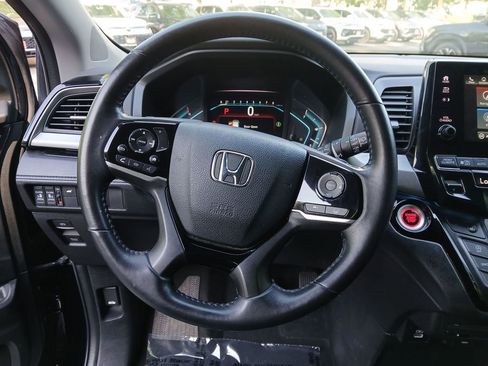 Used 2023 Honda Odyssey Touring image 25