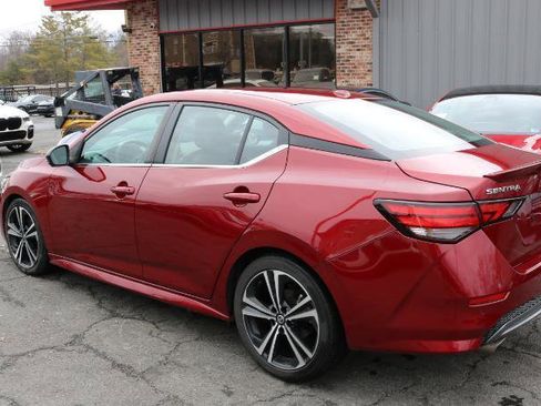 Used 2021 Nissan Sentra SR w/ SR Premium Package image 6