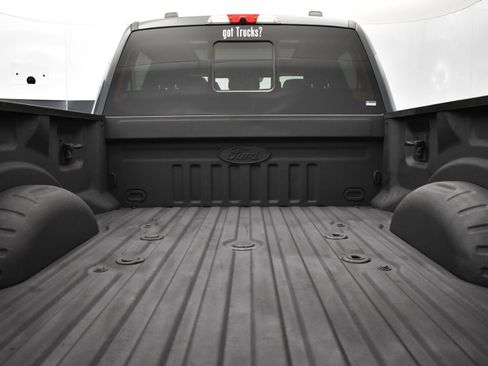 Used 2021 Ford F250 Lariat image 6