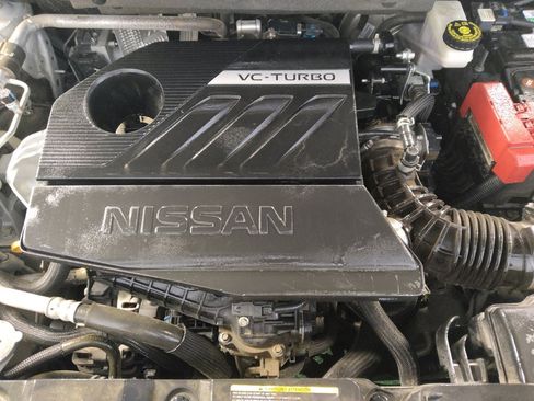 Used 2022 Nissan Rogue SV image 30