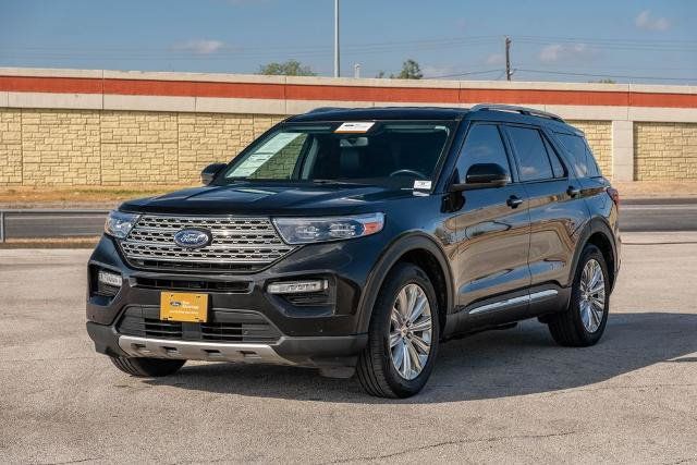 Certified 2022 Ford Explorer Limited w/ Equipment Group 301A RWD image 4