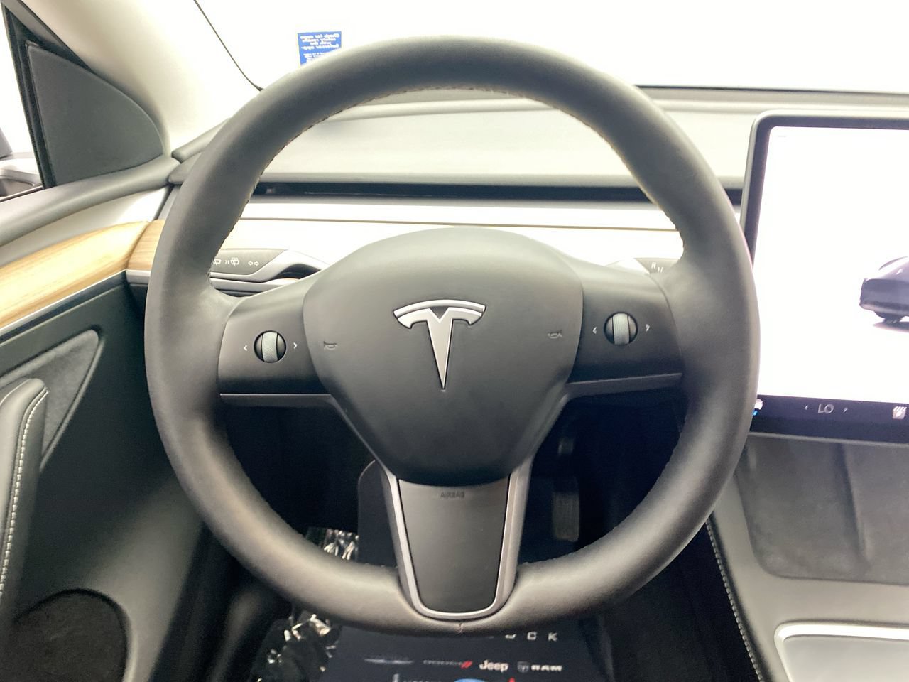 Used 2023 Tesla Model Y Long Range AWD/4WD image 16