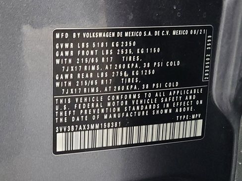 Used 2021 Volkswagen Tiguan SE image 33