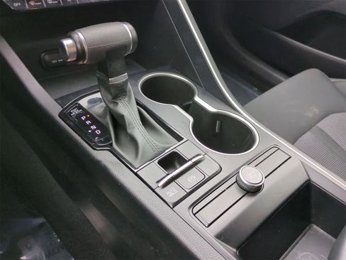 Used 2022 Kia K5 LXS image 32
