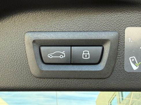 New 2026 BMW X5 sDrive40i image 17