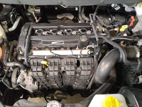 Used 2019 Dodge Journey SE image 30