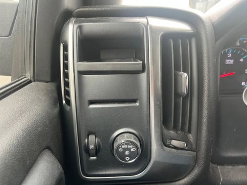 Used 2017 Chevrolet Silverado 1500 LT w/ Texas Edition RWD image 20