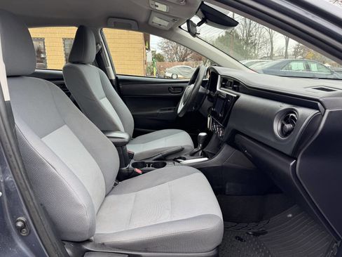 Used 2017 Toyota Corolla LE image 25