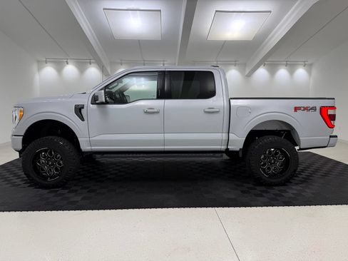 Used 2022 Ford F150 Lariat w/ Max Trailer Tow Package AWD/4WD image 4