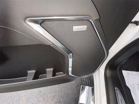 New 2026 GMC Sierra 1500 SLT w/ SLT Premium Package image 25