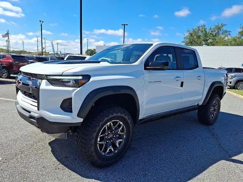 New 2026 Chevrolet Colorado ZR2 image 2